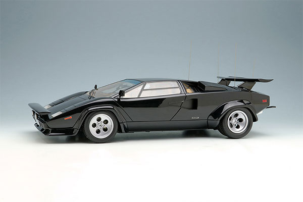 1/18 Lamborghini Countach LP400S Ch.1121112 C.R 1981