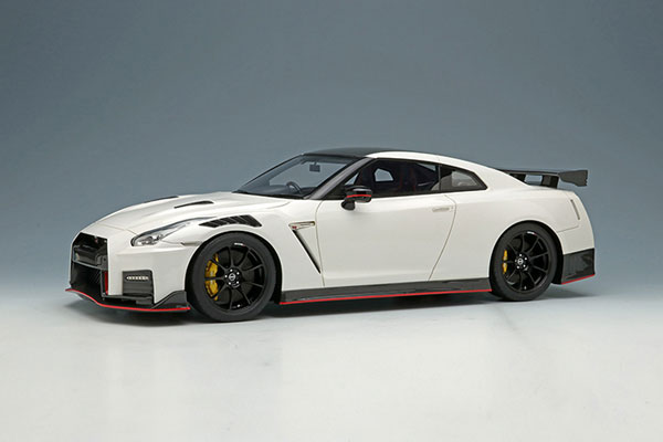 1/18 NISSAN GT-R NISMO 2020 Brilliant White Pearl