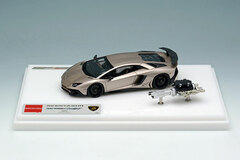 1/43 Lamborghini Aventador LP750-4 SV 2015 with Engine Champagne Gold