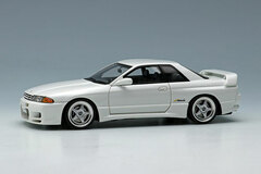 1/43 Trust Gracer Skyline GT-R (BNR32) Crystal White