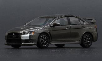 1/64 Mitsubishi Lancer Evolution X Gray (LHD)
