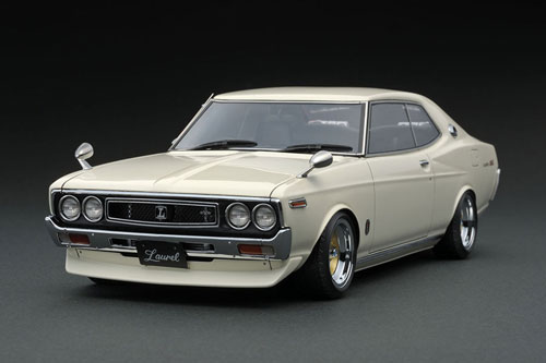 1/18 Nissan Laurel 2000SGX (C130) White