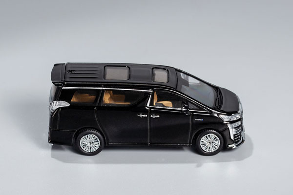 1/64 Toyota Vellfire Black / Right-hand Steering
