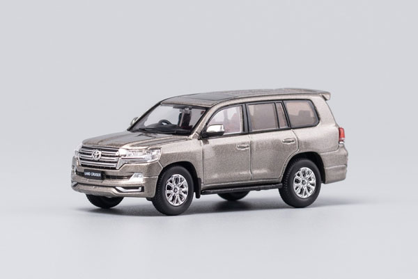 1/64 Toyota Land Cruiser LC200 RHD Gray