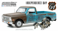 Highway 61 - 1/18 Independence Day (1996) - 1971 Chevrolet C-10 with Alien Figure