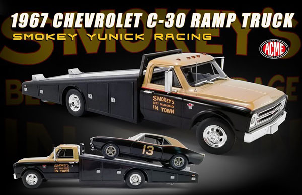 1/18 1967 Chevrolet C-30 Ramp Truck - Smokey Yunick
