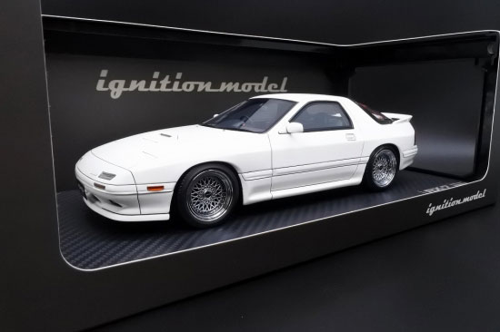 1/18 Mazda Savanna RX-7 Infini (FC3S) White