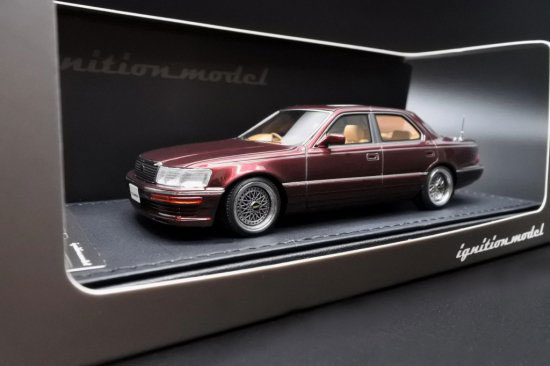 1/43 Toyota CELSIOR (F10) Dark Red