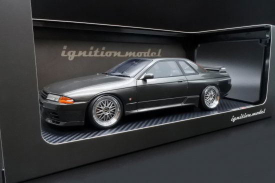1/18 Nissan Skyline GT-R NISMO (BNR32) Gun Metallic