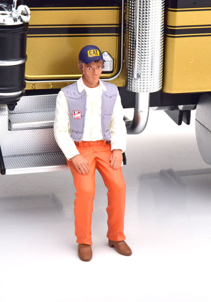 1/18 Figurine Trucker Cledus Snow standing