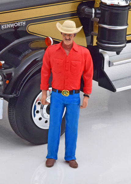 1/18 Figurine Trucker Bo Bandit standing