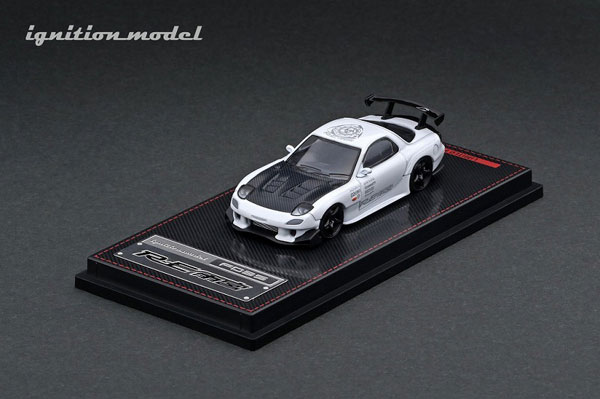 1/64 Mazda RX-7 (FD3S) RE Amemiya White