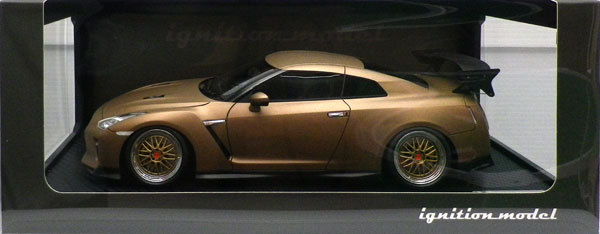 1/18 NISSAN GT-R (R35) Premium Edition Matte Brown