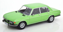 1/18 BMW 3.0S E3 2.Series 1971 lightgreen-metallic
