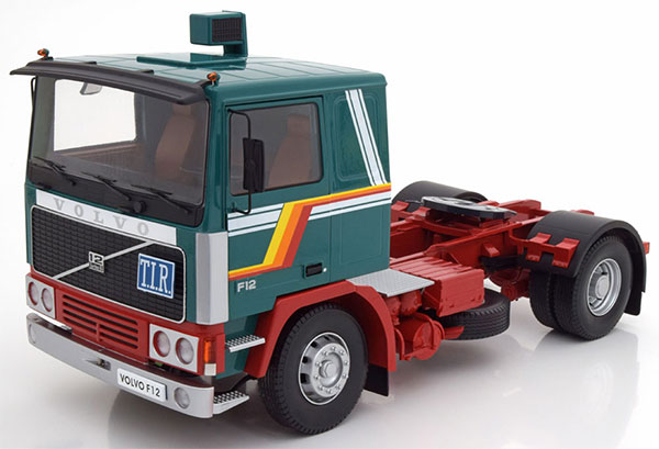 1/18 Volvo F12 1977 green/white/red