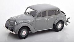 1/18 Moskwitsch 400 1946 grey