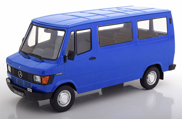 1/18 Mercedes 208D Bus 1988 blue