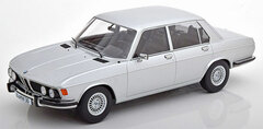 1/18 BMW 3.0S E3 2. Series 1971 silver
