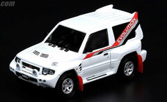 1/64 Mitsubishi Pajero Evolution White With Extra Wheels