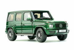 1/18 Mercedes-Benz G-Class (W 463) 2018 Green Metallic [EXCLUSIVE FOR ALMOST REAL]