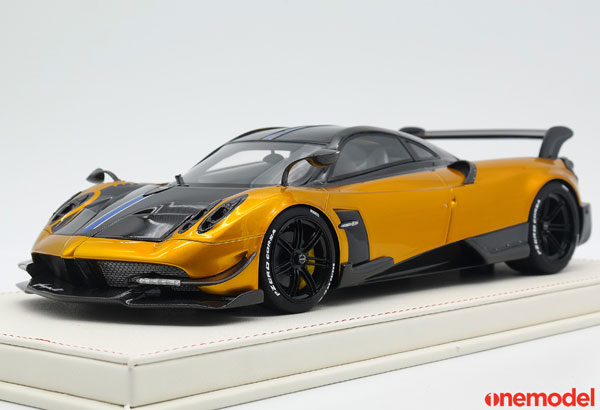 1/18 Pagani Huayra BC Gold