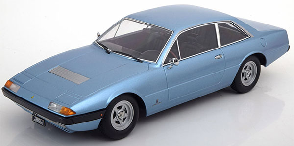 1/18 Ferrari 365 GT4 2+2 1972 light blue-metallic