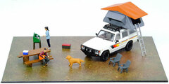1/64 Toyota Land Cruiser FJ60 Auto Camp w/Diorama Figure