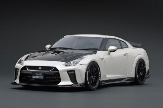 1/18 TOP SECRET GT-R (R35) White Pearl