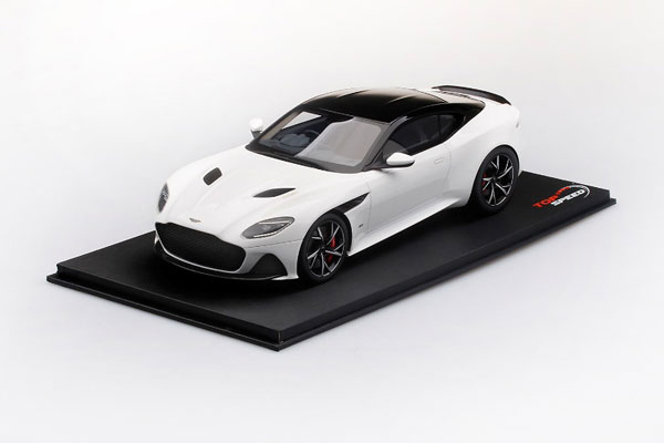 1/18 Aston Martin DBS Superleggera Stratus White