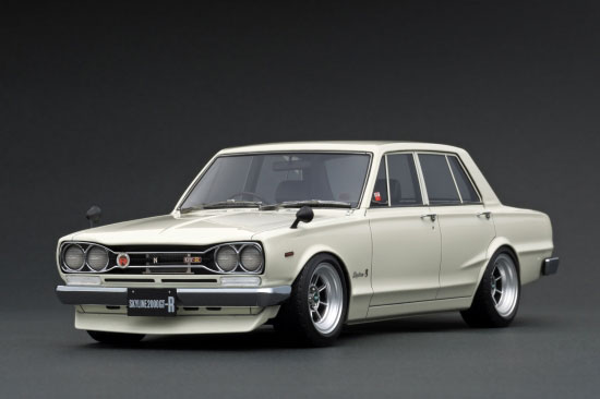 1/18 Nissan Skyline 2000 GT-R (PGC10) White *Hayashi-Wheel
