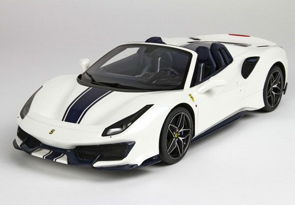 1/18 Ferrari 488 Pista Spider Metal White w/Case