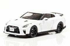 1/43 Nissan GT-R Track edition engineered by nismo (R35) 2017 (Brilliant White Pearl)