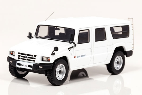 1/43 Toyota Mega Cruiser 1996 (White)