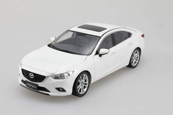 1/18 Mazda 6 (Atenza) LHD White