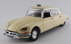 1/43 Citroen DS 21 Paris Taxi 1969