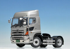 1/50 Hino Profia SH 4x2 High Roof Light Gun Metallic