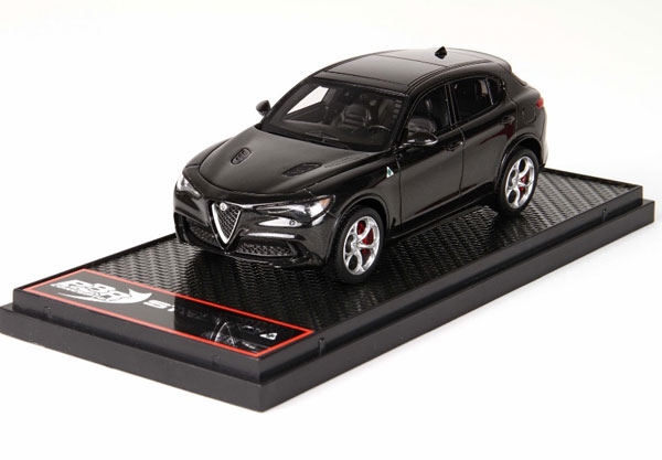 1/43 Alfa Romeo Stelvio Quadrifoglio Black Metallic