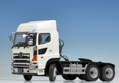 1/50 Hino Profia SS 6 x 4 High Roof, White (New Version)