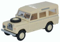1/76 Land Rover Series II LWB Station Wagon Limestone Color
