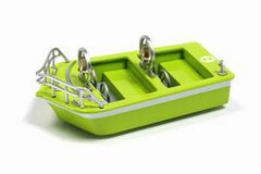 Lai Chi Kok Park Boat Green