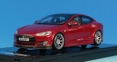 1/43 R-Zentric Model S Red