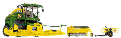 1/32 John Deere forage Harvester 8500i