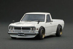 1/43 Nissan Hakotora Long White *RA-Wheel