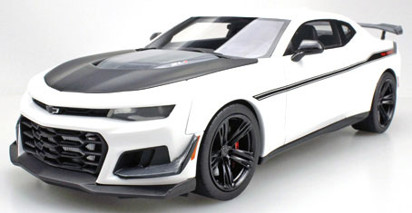 1/18 Camaro ZL1 1LE Hennessey Exorcist (White/Black)