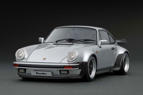 1/18 Porsche 911 (930) Turbo Silver