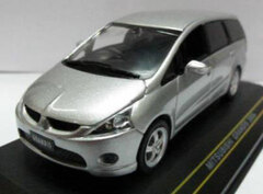 1/43 Mitsubishi Grandis 2003 Silver