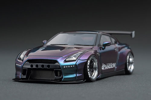 1/43 PANDEM R35 GT-R Purple/Green
