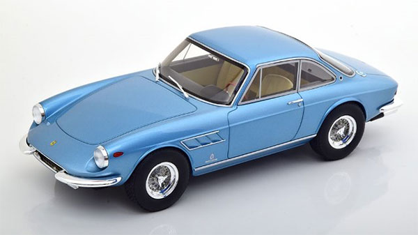 1/18 Ferrari 330 GTC 1960 light blue-metallic