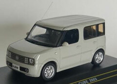 1/43 Nissan Cube 2003 Ivory White