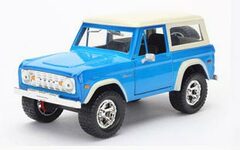 1973 Ford Bronco, light blue with white roof